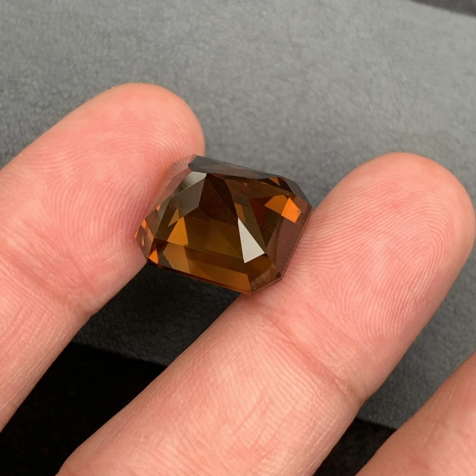Natural Citrine 21.30 Carats Amber Tone Display Healing Crystal Gemstone For Statement Jewelry