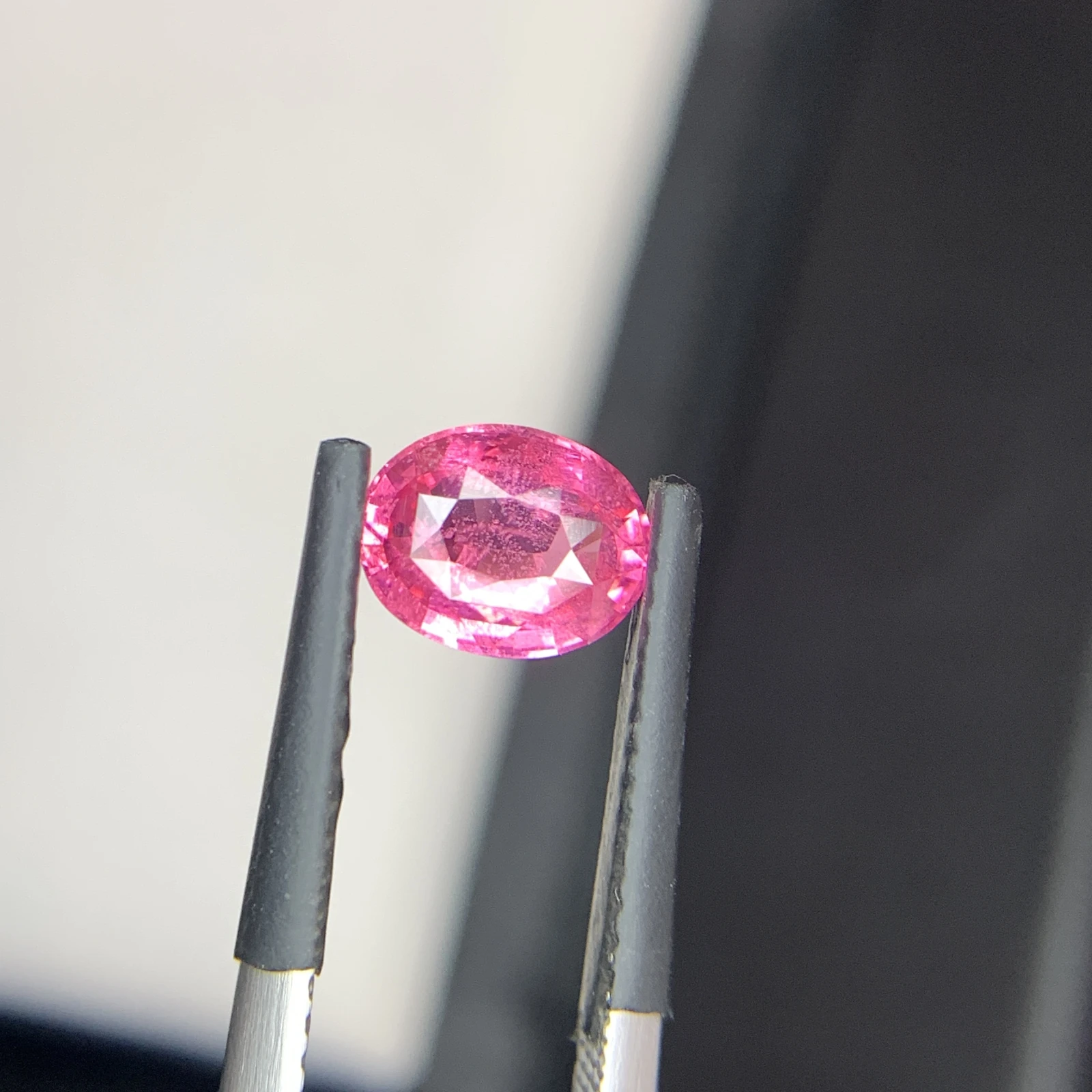 Natural Mahenge Spinel Vivid Pink 1.25 Carat Faceted Oval Shape Loose Gemstone