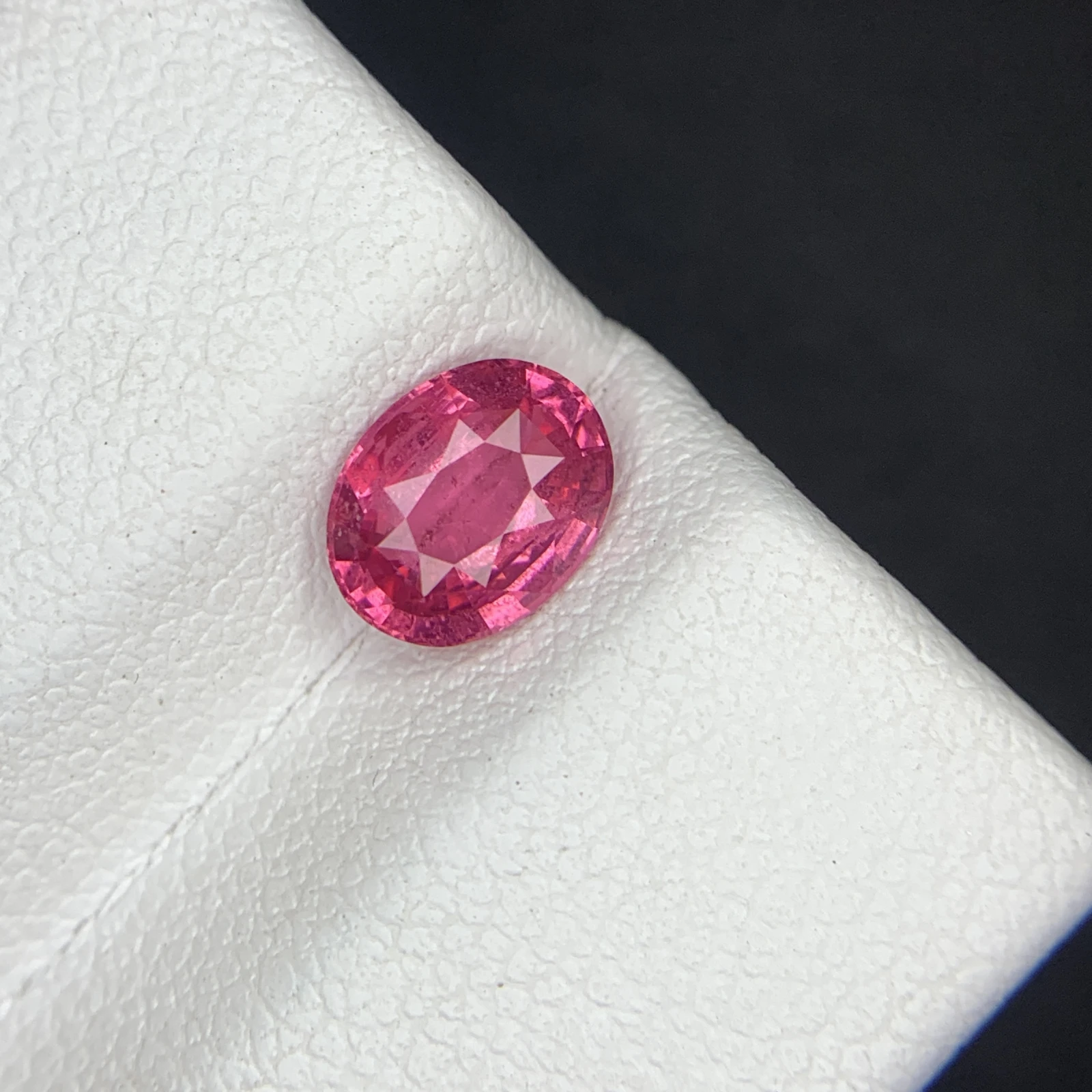 Natural Mahenge Spinel Vivid Pink 1.25 Carat Faceted Oval Shape Loose Gemstone