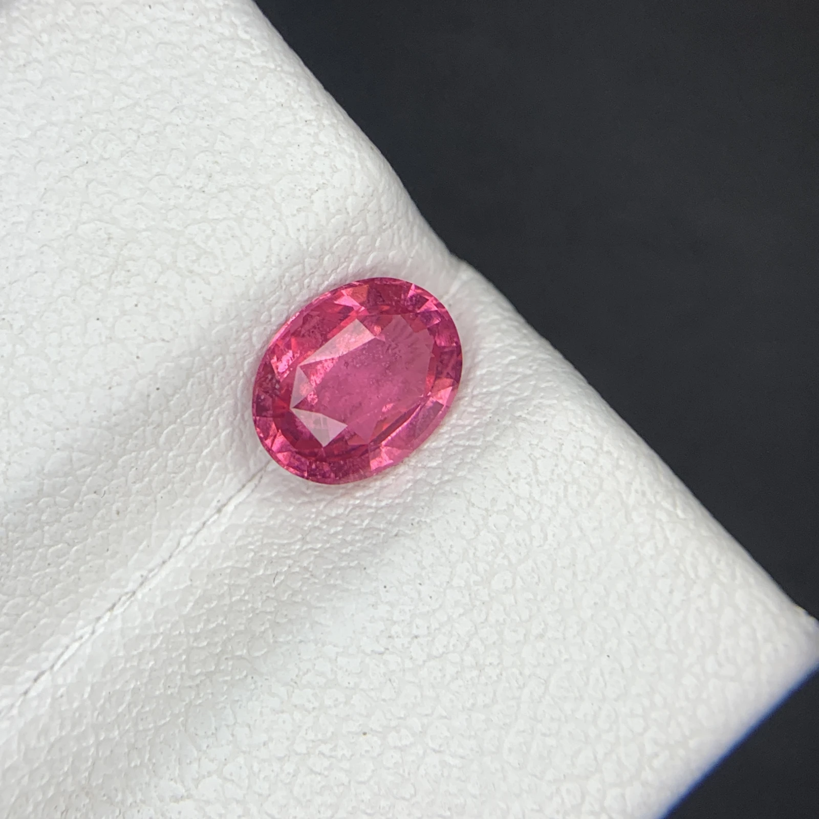 Natural Mahenge Spinel Vivid Pink 1.25 Carat Faceted Oval Shape Loose Gemstone