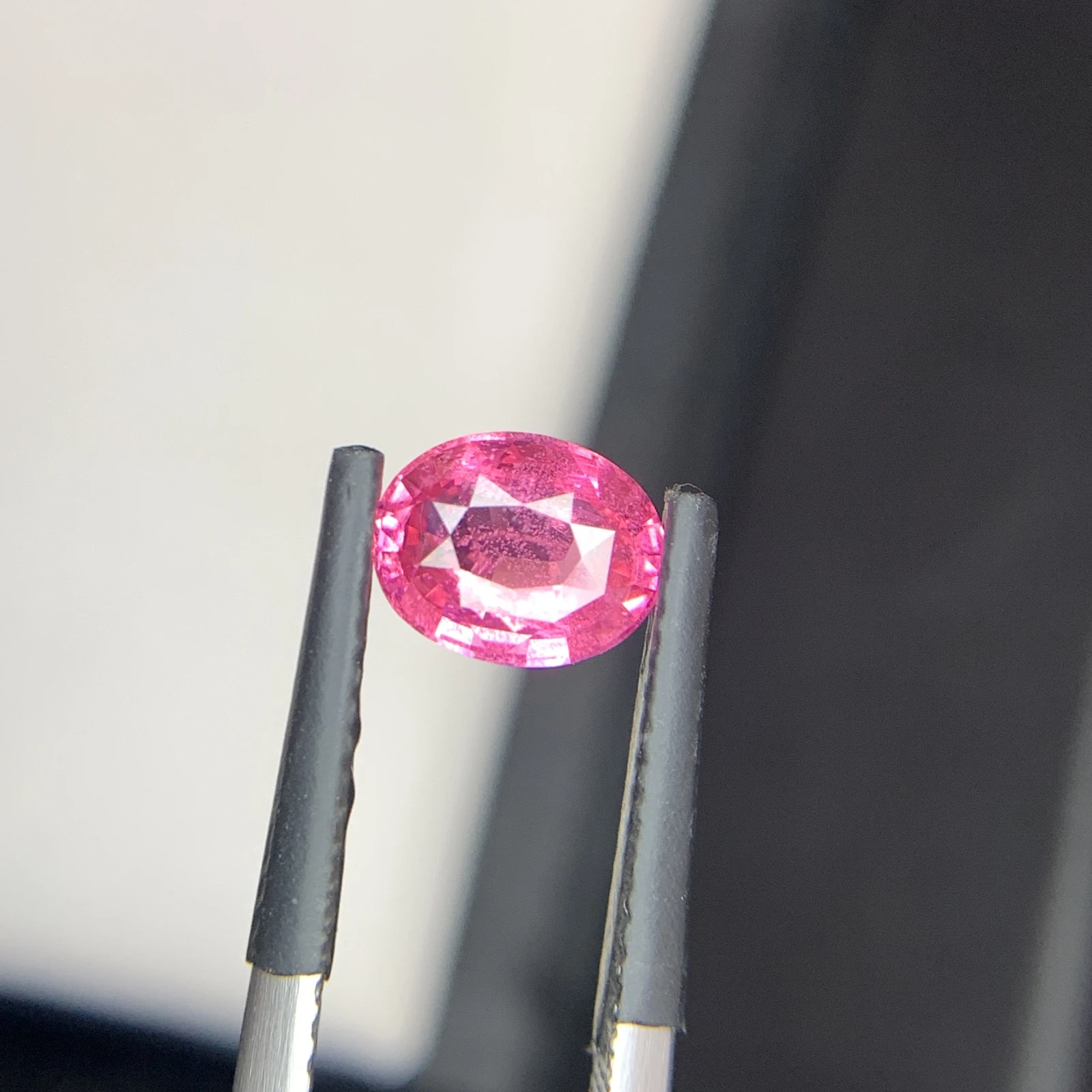 Natural Mahenge Spinel Vivid Pink 1.25 Carat Faceted Oval Shape Loose Gemstone