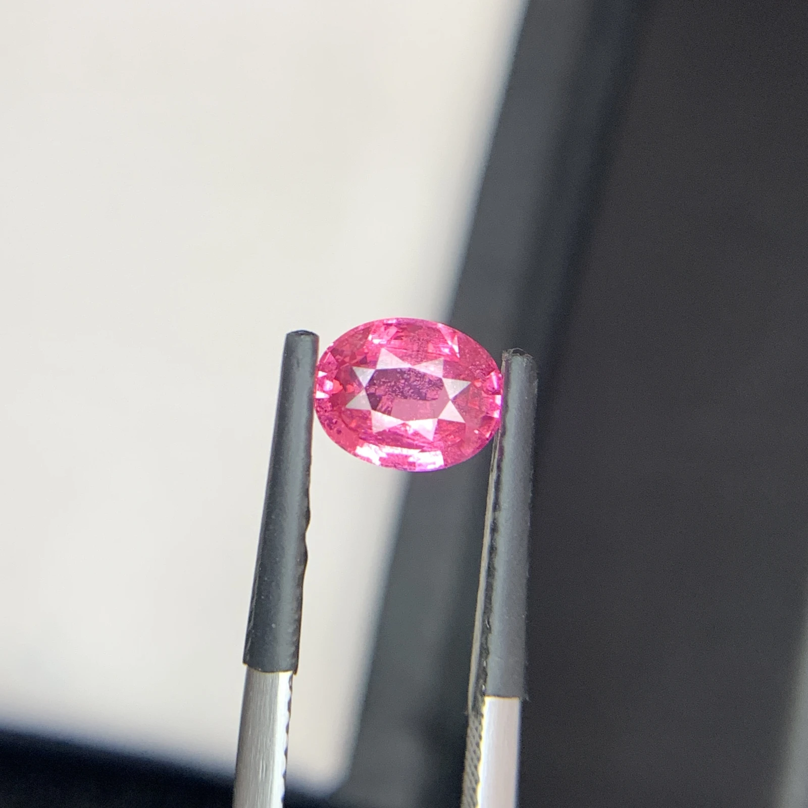 Natural Mahenge Spinel Vivid Pink 1.25 Carat Faceted Oval Shape Loose Gemstone