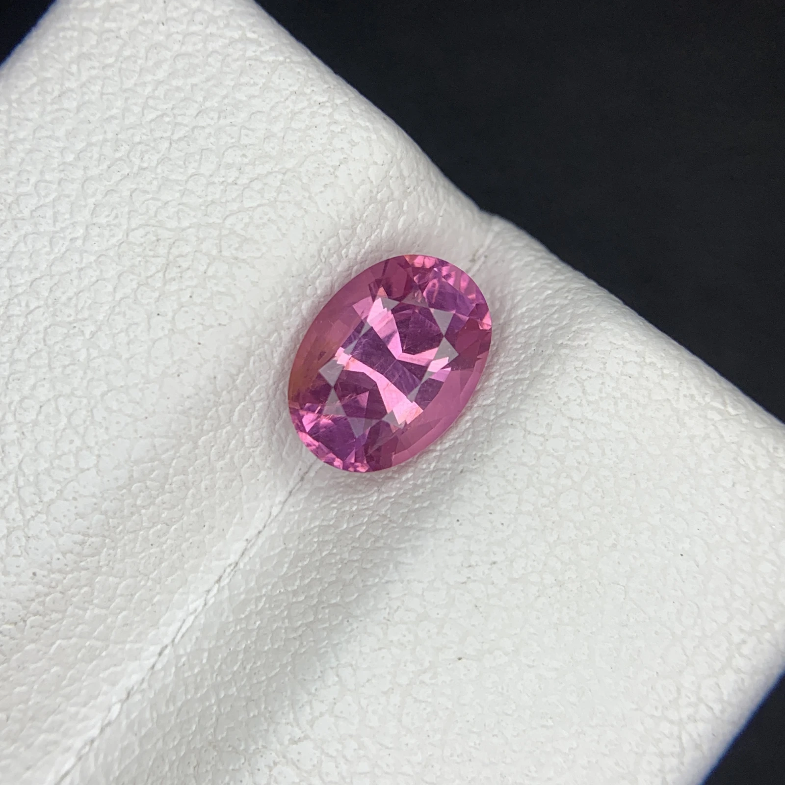 Natural Mahenge Pink Spinel 1.61 Carat Faceted Oval Shape Loose Gemstone