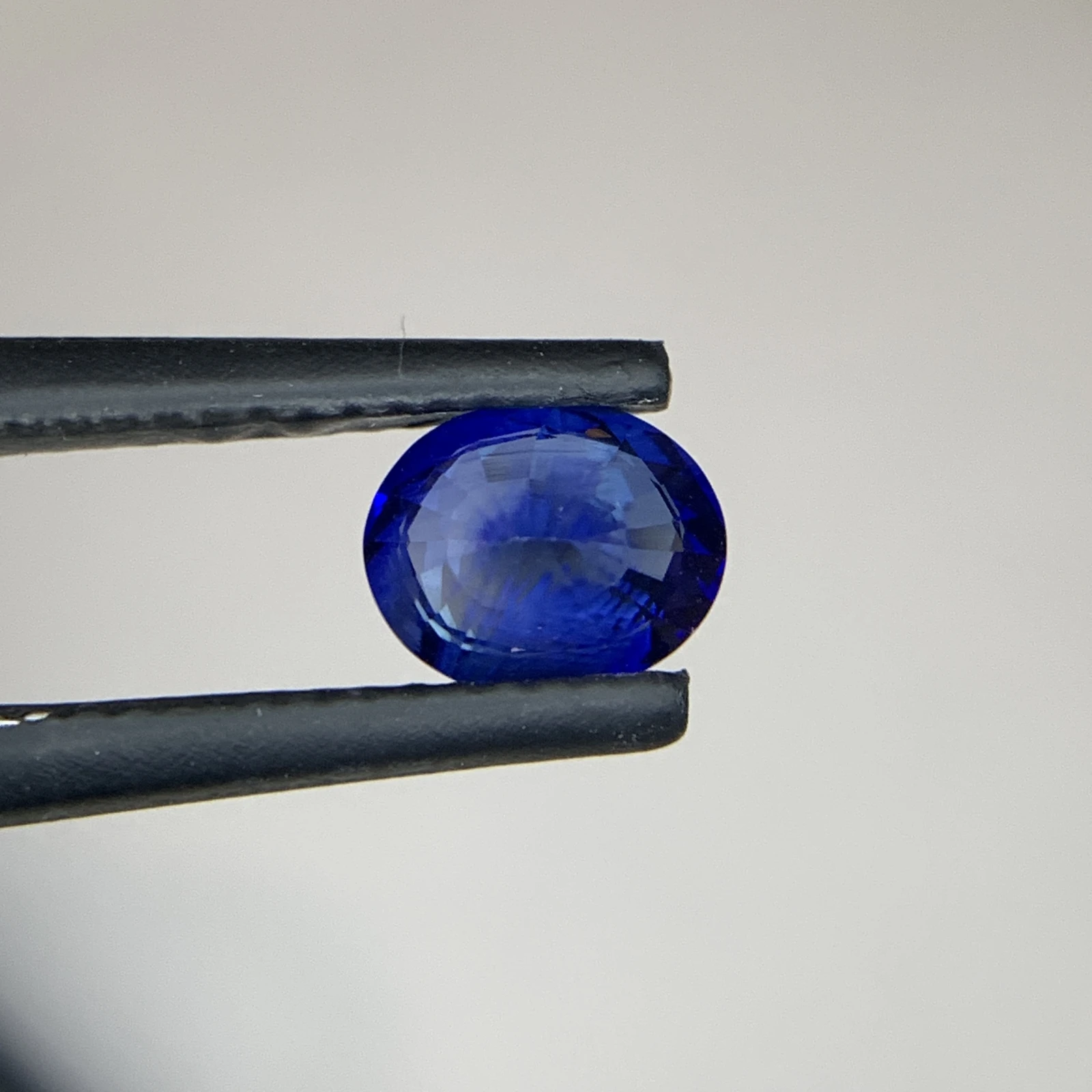Natural Royal Blue Sapphire 1.26 carat Oval Shape Loose Gemstone Certified by GFCO