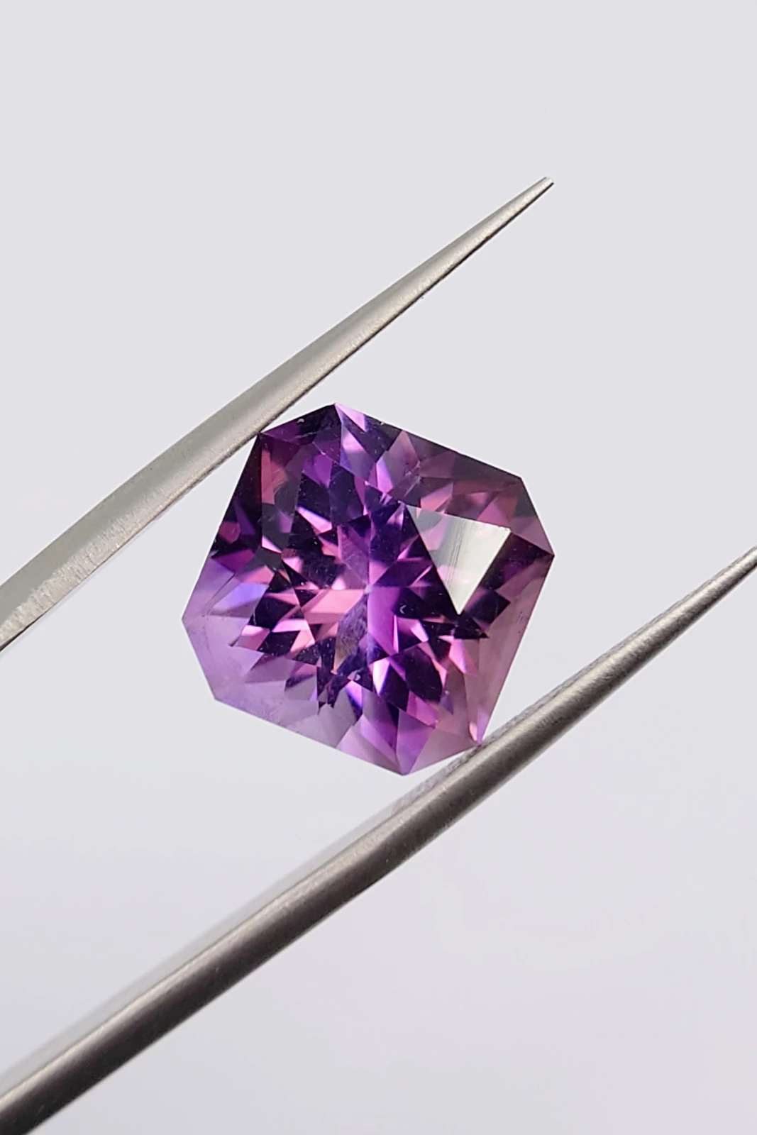 7 ct Natural Amethyst Square Barion Cut From Nigeria