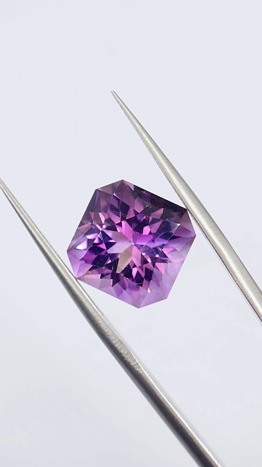 7 ct Natural Amethyst Square Barion Cut From Nigeria