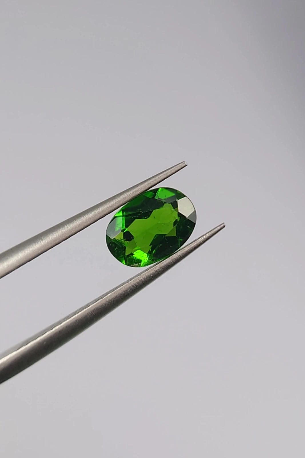 0.76ct Natural Oval Cut Chrome Diopside from Pakistan