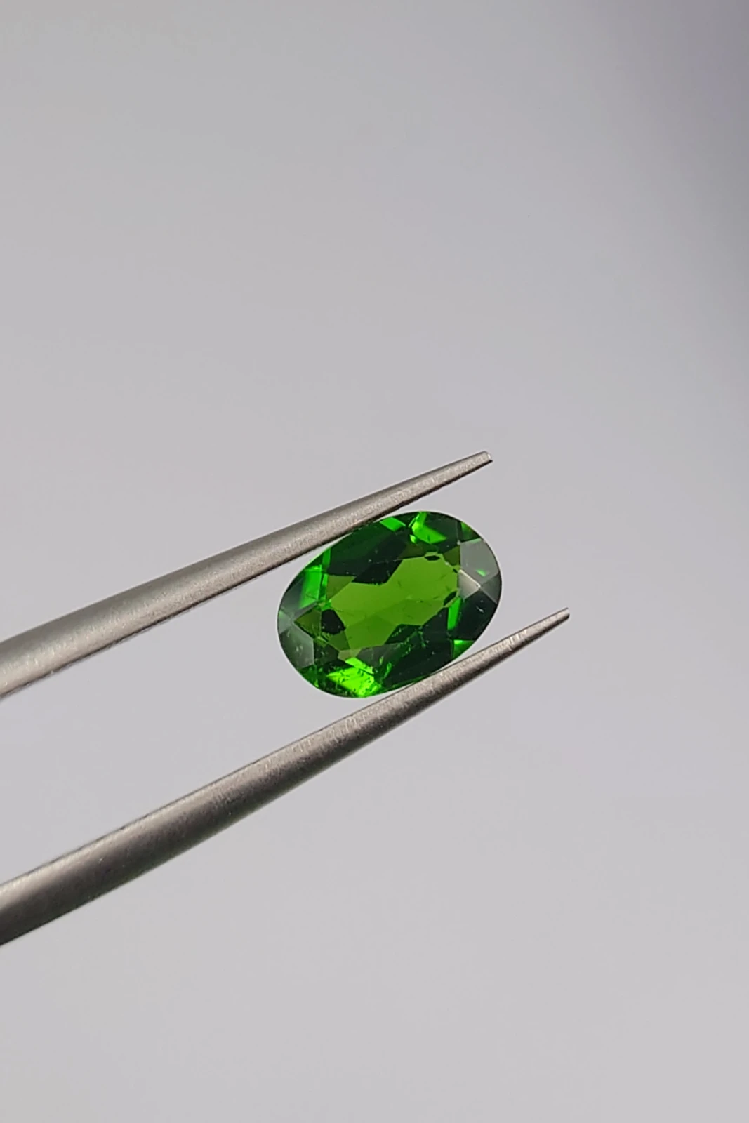 0.76ct Natural Oval Cut Chrome Diopside from Pakistan