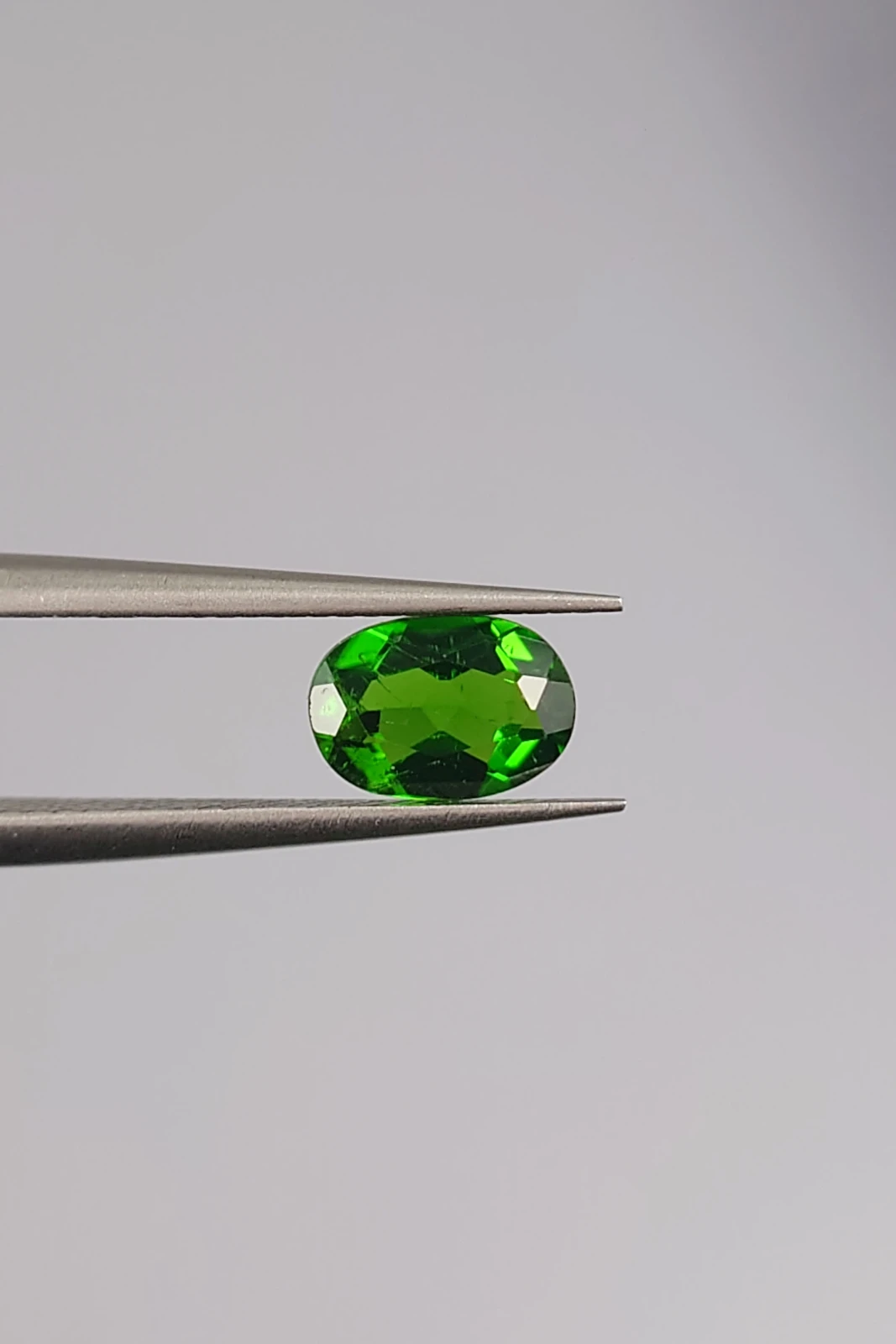 0.76ct Natural Oval Cut Chrome Diopside from Pakistan