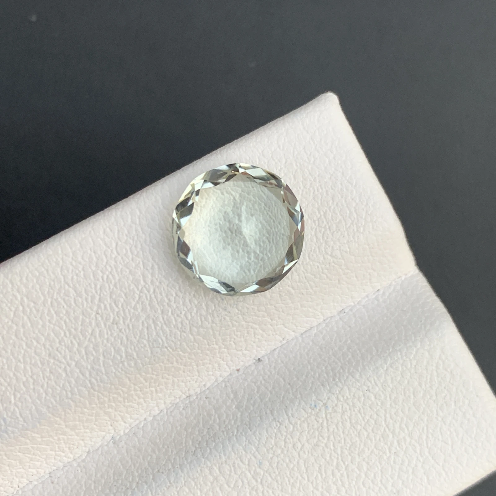 3.73ct Natural Green Prasiolite Round Brilliant Cut Loose Gemstone