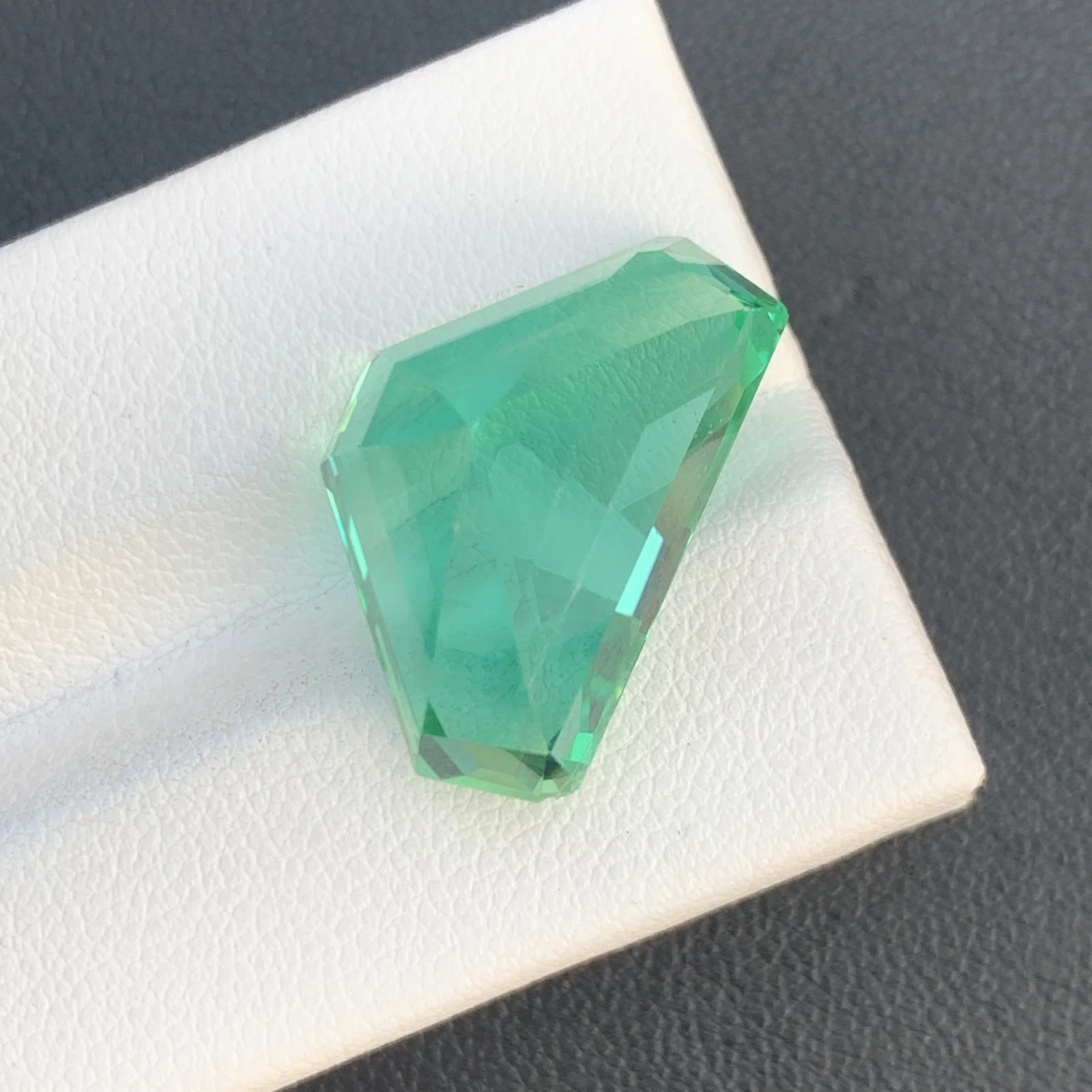 22.78ct Natural Radiated Green Kunzite Faceted Fancy Shape Loose Gemstone