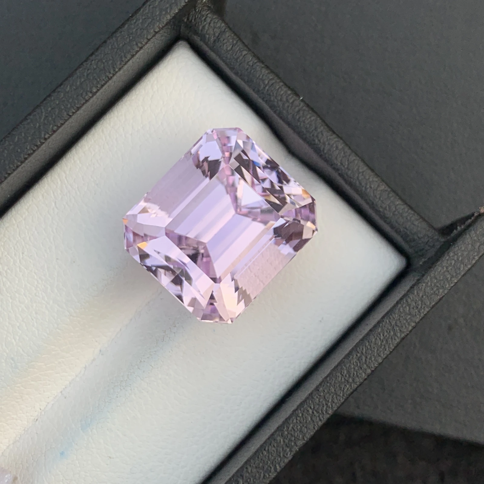 27.23ct Natural Pink Kunzite Faceted Octagon Loose Gemstone For Jewelry Making