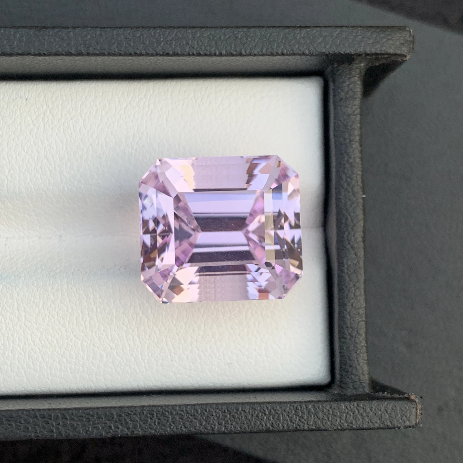 27.23ct Natural Pink Kunzite Faceted Octagon Loose Gemstone For Jewelry Making