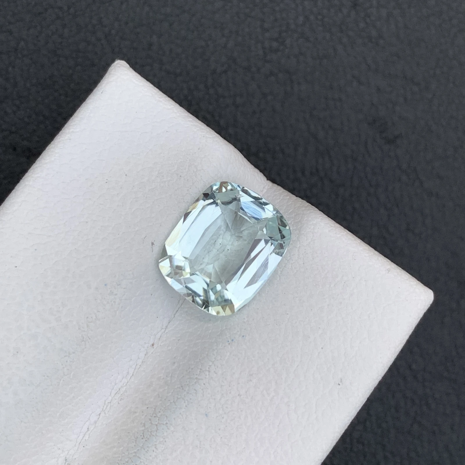 Natural Greenish Blue aquamarine 2.80 Carat Faceted Cushion Shape Loose Gemstone