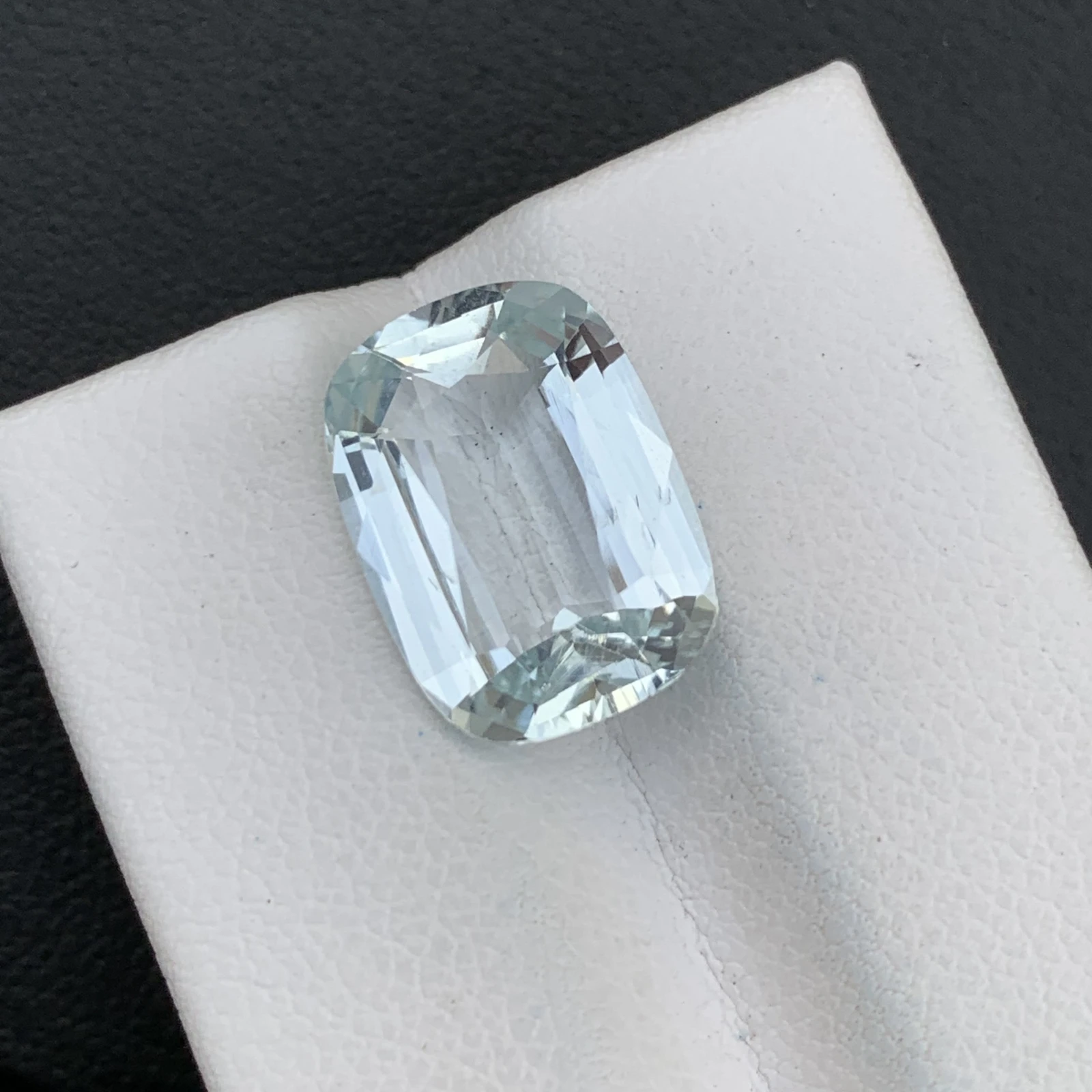 Natural Aquamarine 6.45 Carat Cushion Shape Faceted Loose Gemstone For Jewelry Making