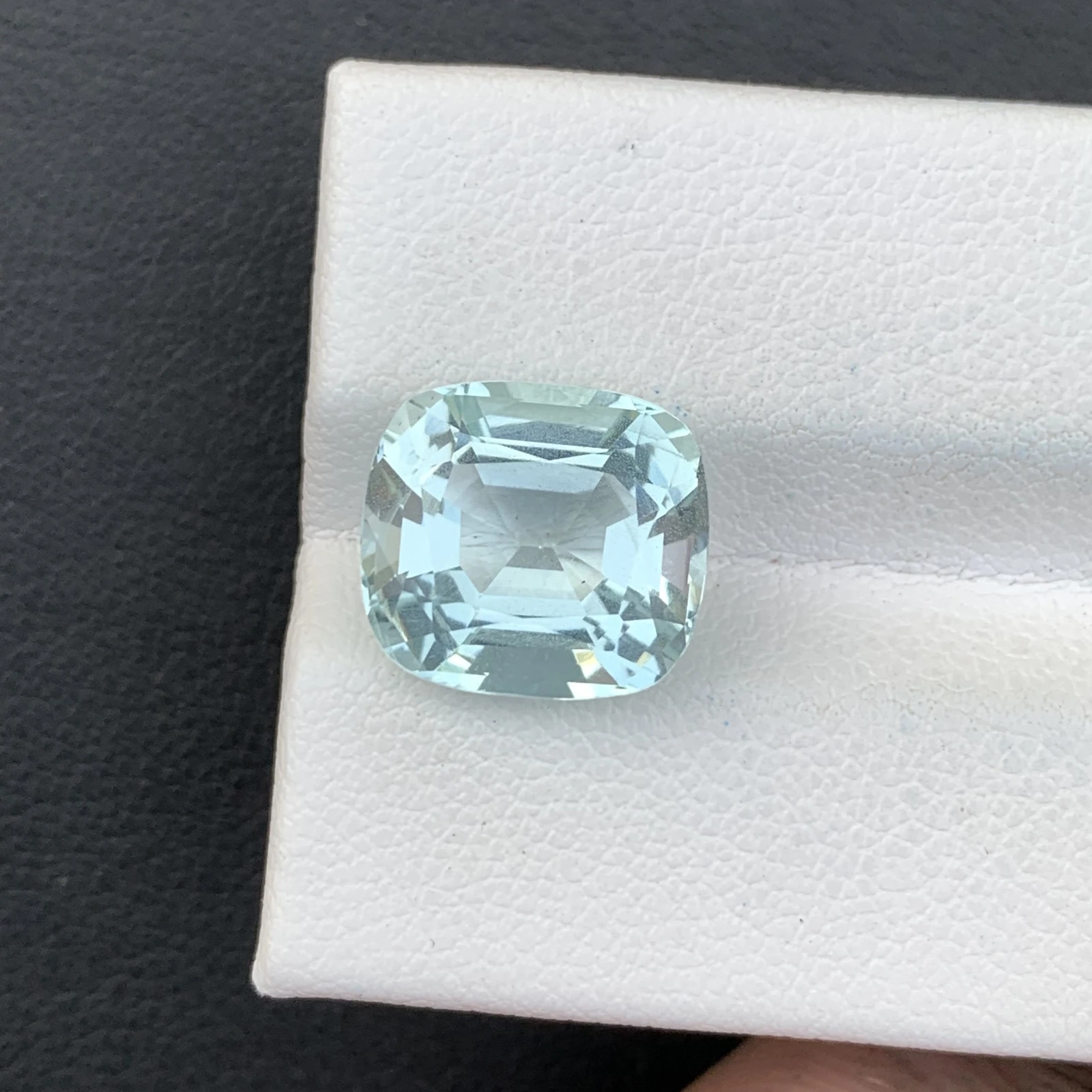 Natural Greenish Blue Aquamarine 5.65 Carat Faceted Cushion Shape Loose Gemstone For Jewelry Making