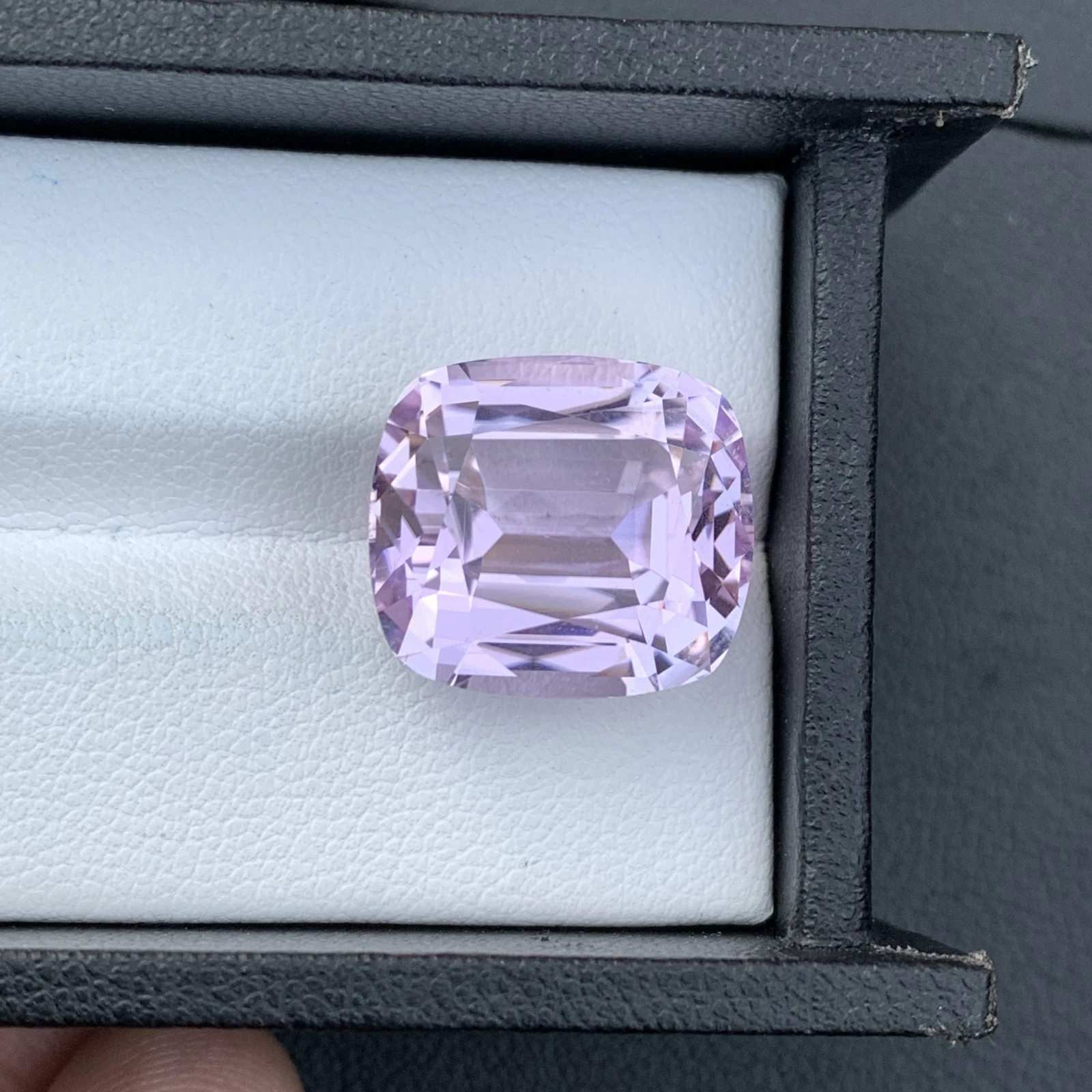 Natural Pink Kunzite 21.65 Carat Faceted Cushion Shape Loose Gemstone