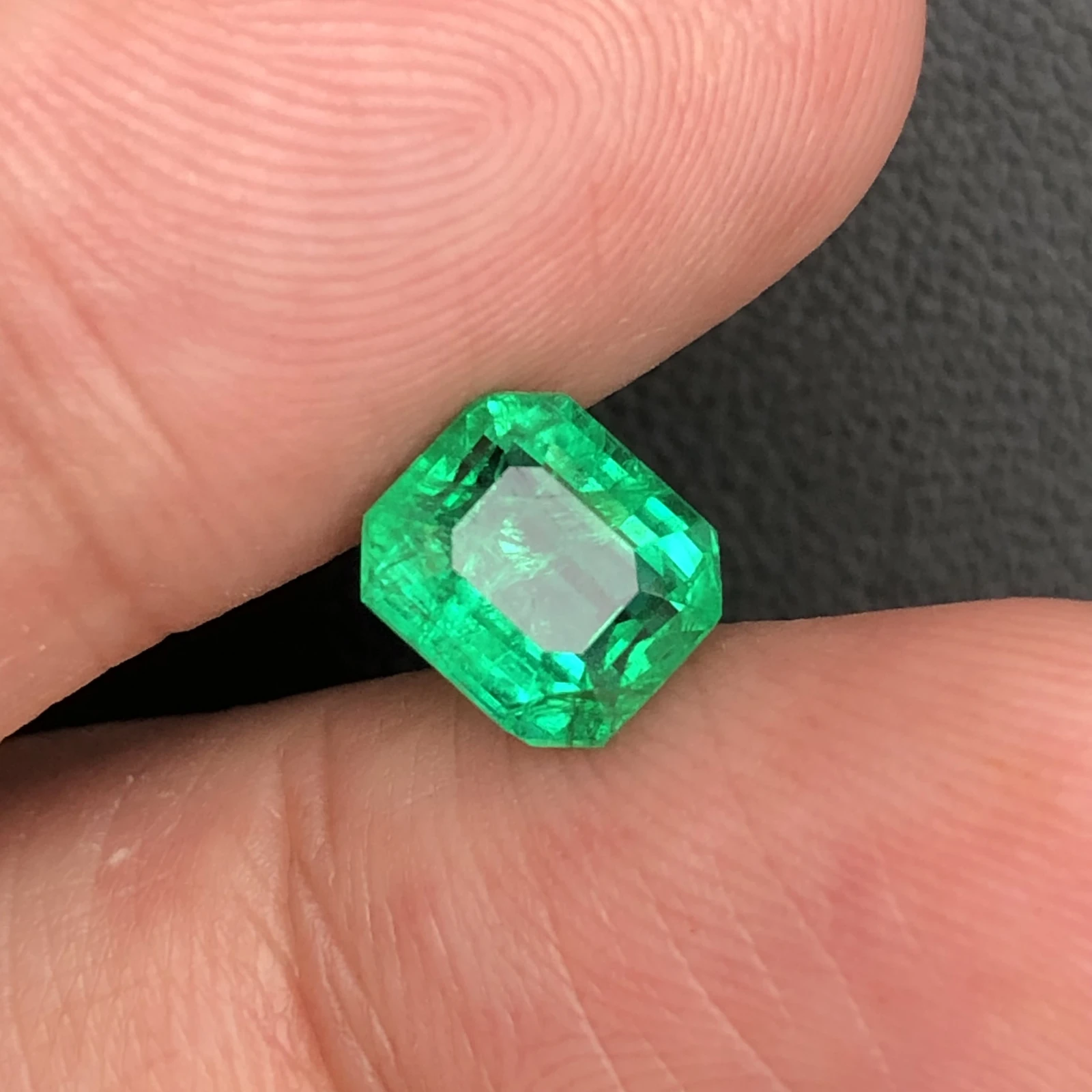 Panjshir Emerald Gemstone: Faceted Octagon, Vibrant Green, May Birthstone 1.99 Carat