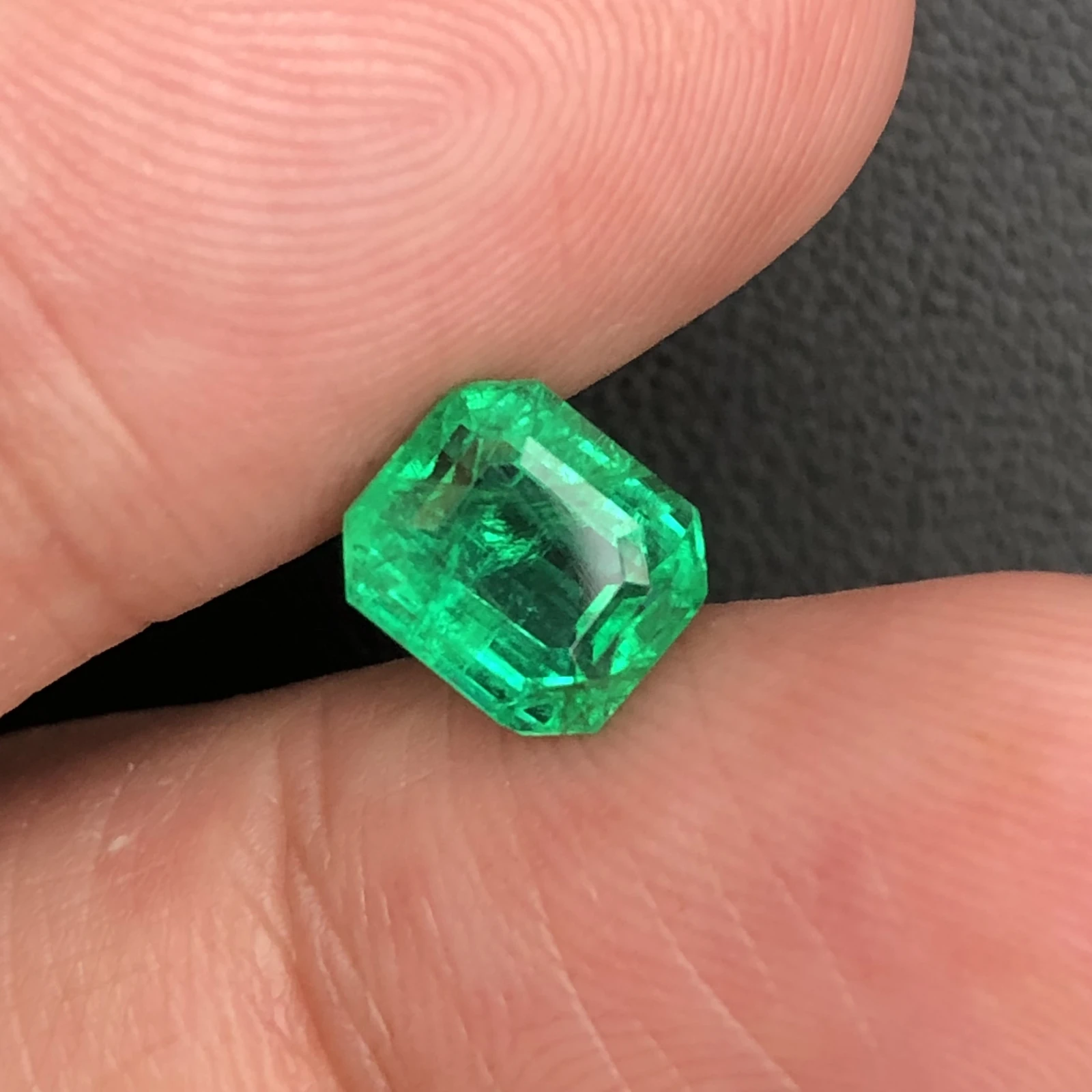 Panjshir Emerald Gemstone: Faceted Octagon, Vibrant Green, May Birthstone 1.99 Carat