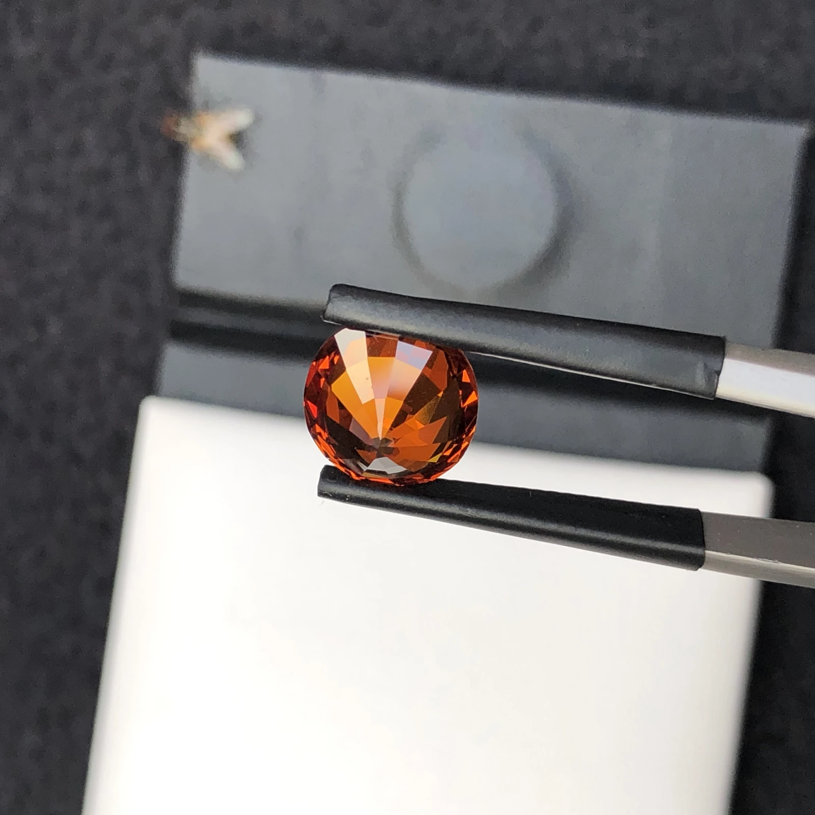 5.75ct Natural Vivid Orange Sapphire Oval Shape