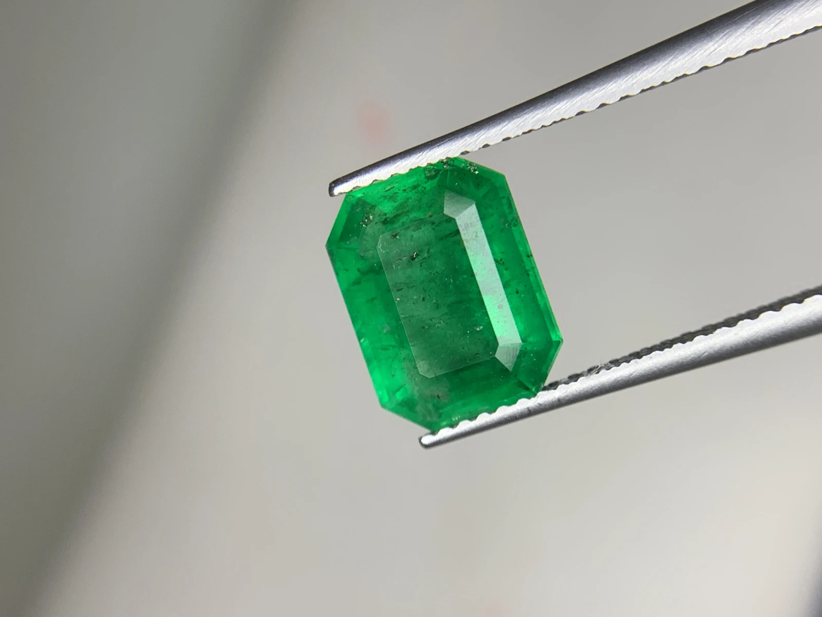 LOTUS Certified 2.65 CT Natural Vivid Greem Emerald Octagon Shape Loose Gemstone