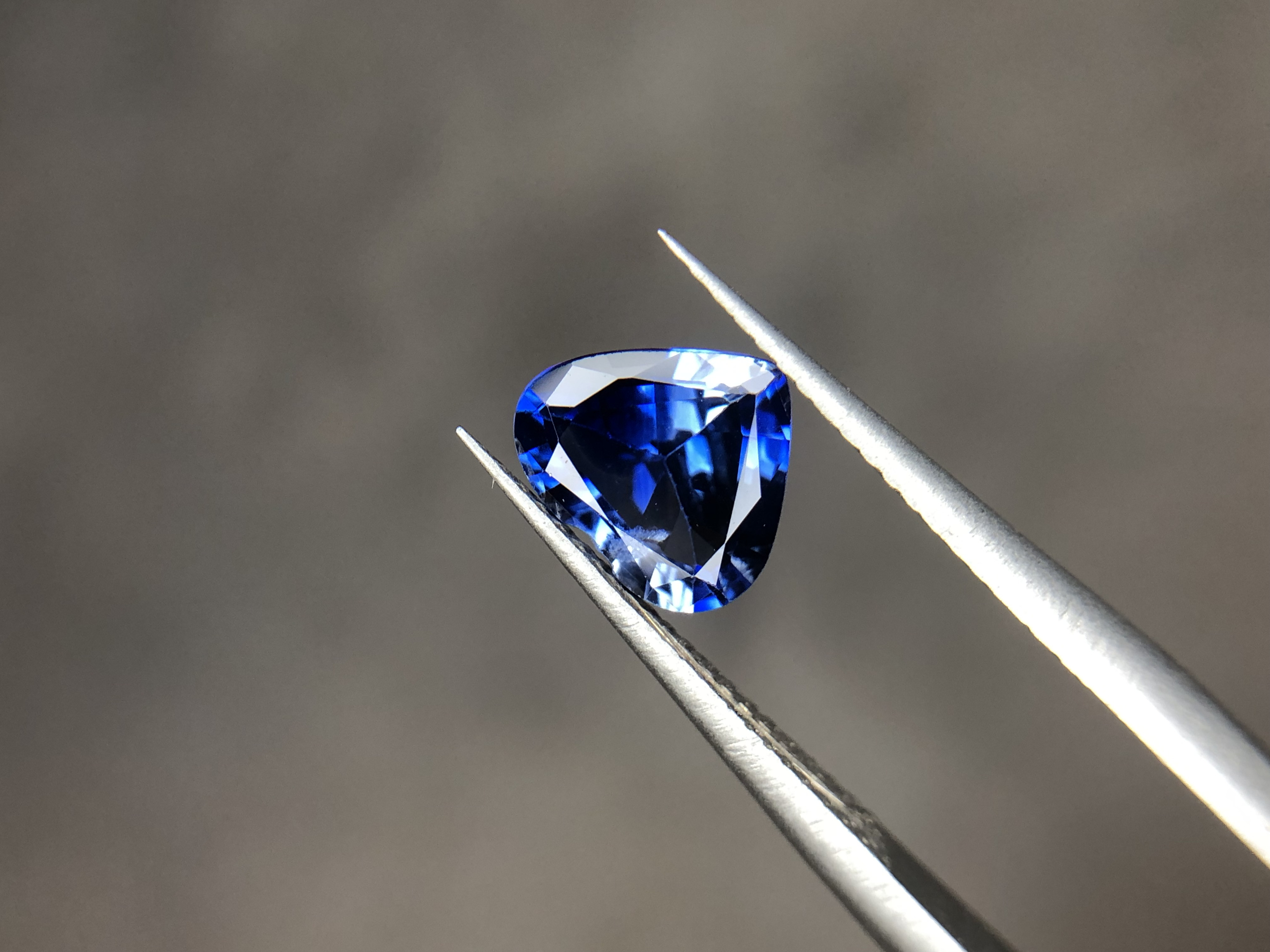 1.20-Carat Blue Sapphire Heart Shape-Heated Loose Gemstone-Gift Birthday
