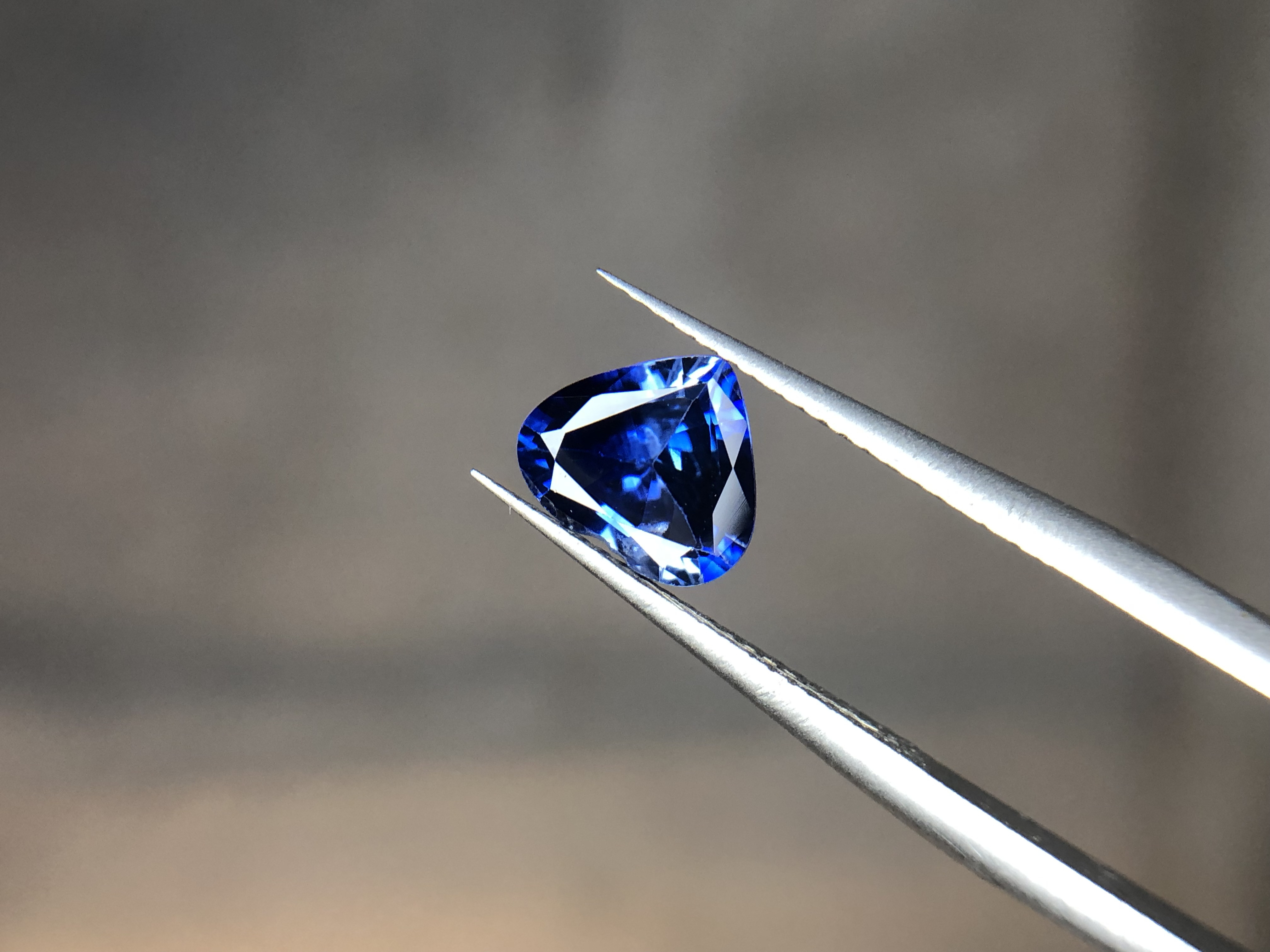 1.20-Carat Blue Sapphire Heart Shape-Heated Loose Gemstone-Gift Birthday