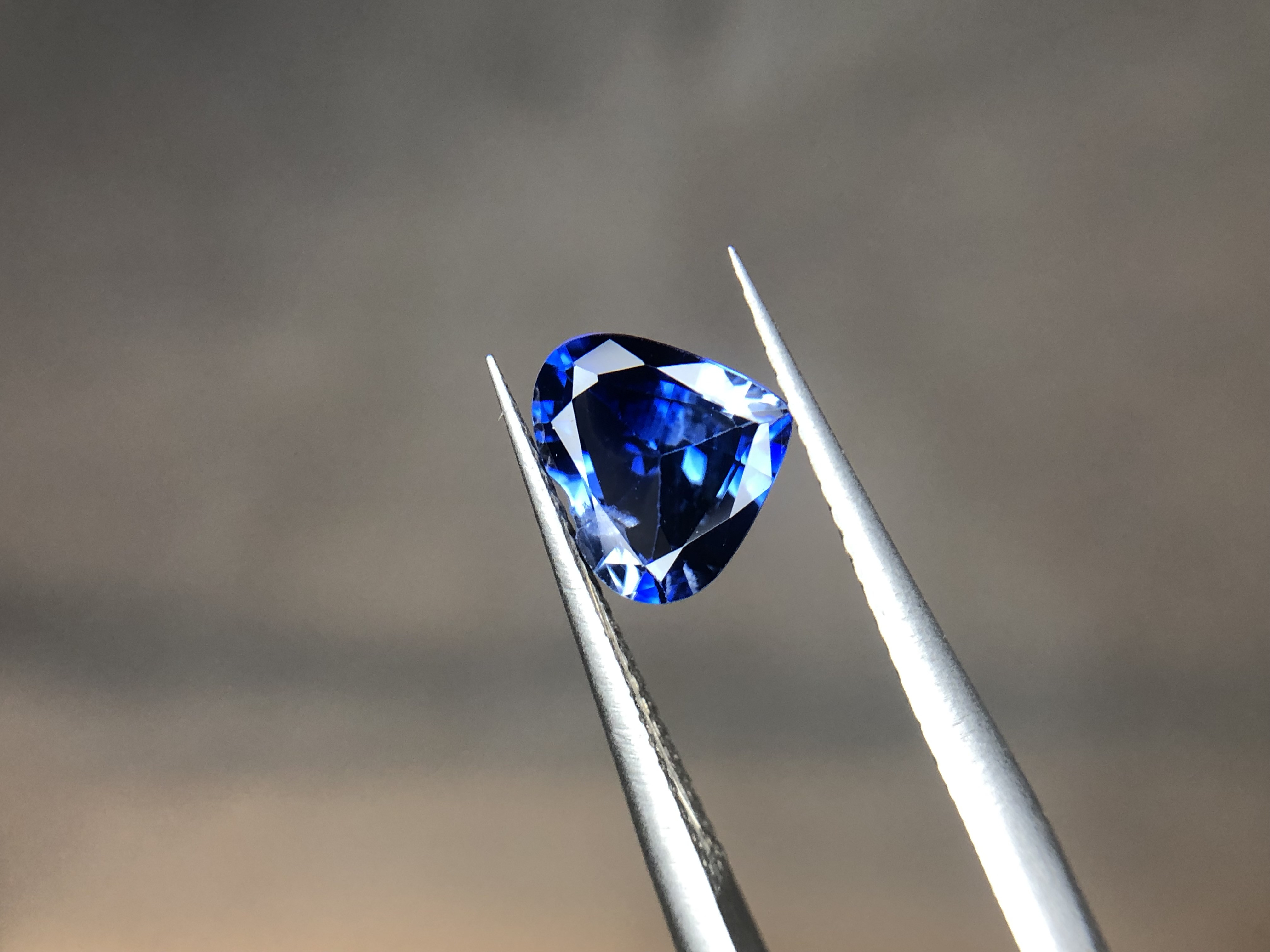 1.20-Carat Blue Sapphire Heart Shape-Heated Loose Gemstone-Gift Birthday