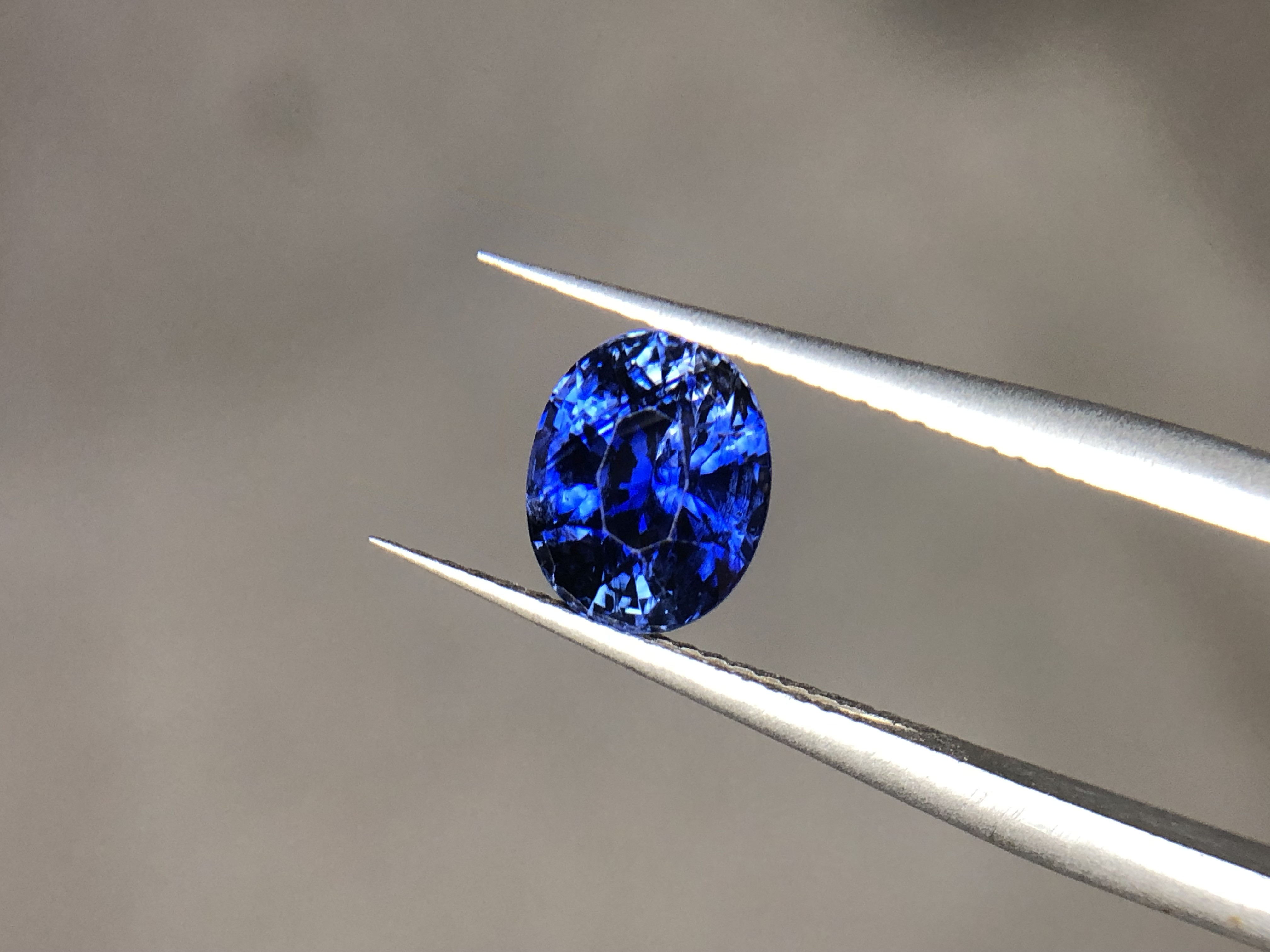 1.30 Crt Blue Sapphire Royal Color-Heated