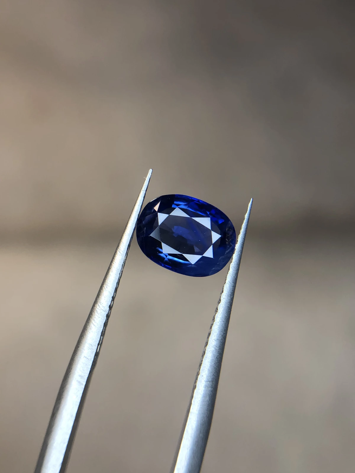 1.42ct Stunning Natural Royal Blue Sapphire from Srilanka