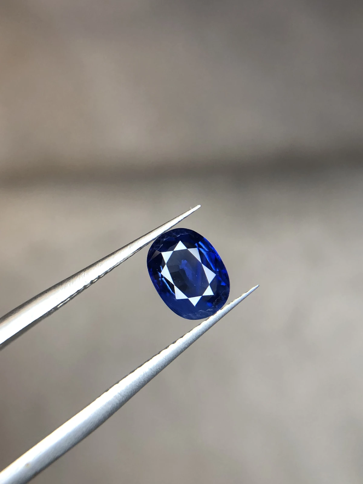 1.42ct Stunning Natural Royal Blue Sapphire from Srilanka