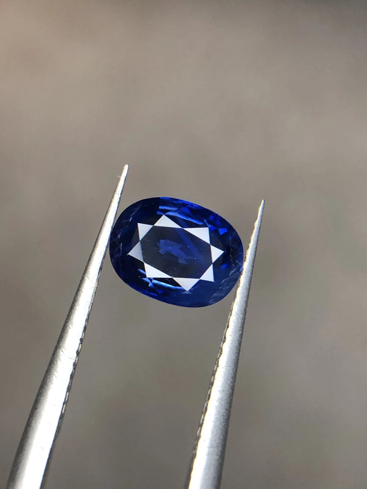 1.42ct Stunning Natural Royal Blue Sapphire from Srilanka