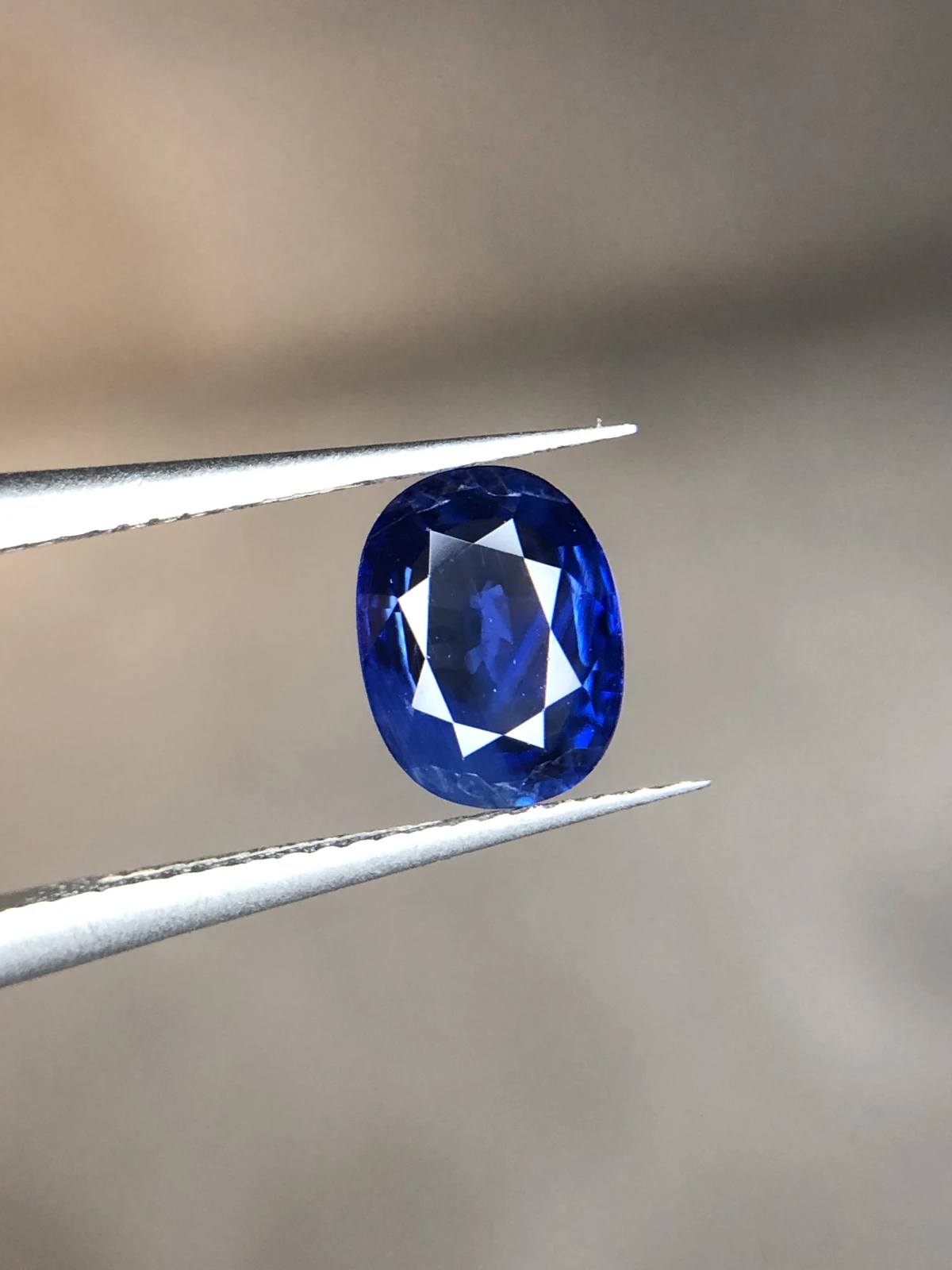 1.42ct Stunning Natural Royal Blue Sapphire from Srilanka