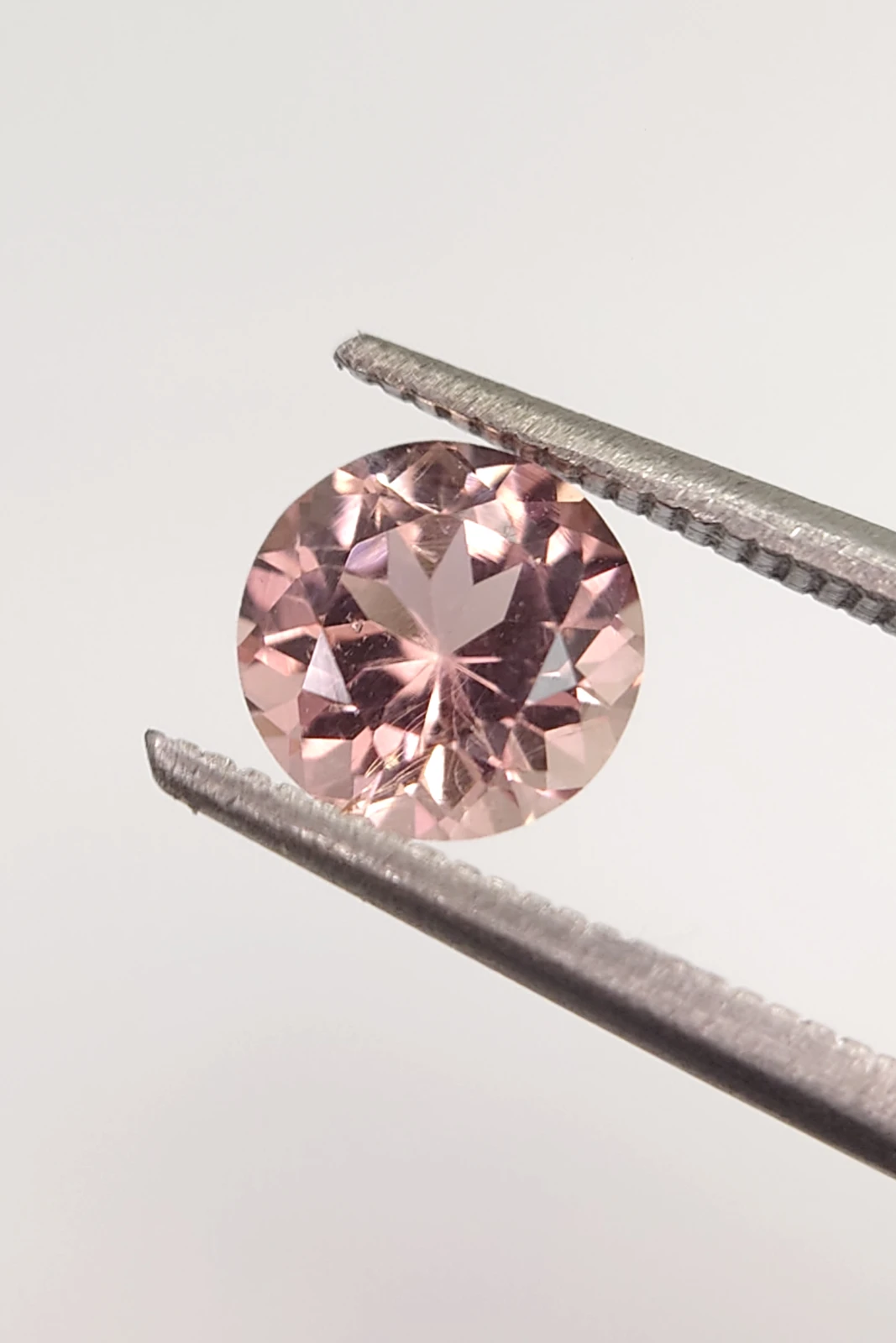 I.06ct Round Brilliant Cut Natural Tourmaline from Afghanistan