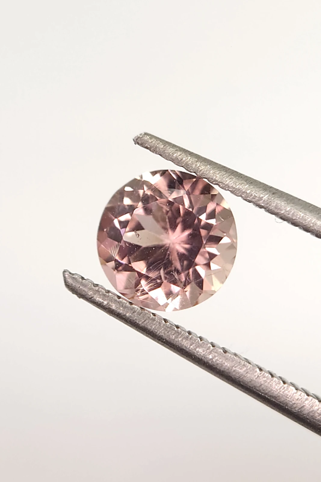 I.06ct Round Brilliant Cut Natural Tourmaline from Afghanistan