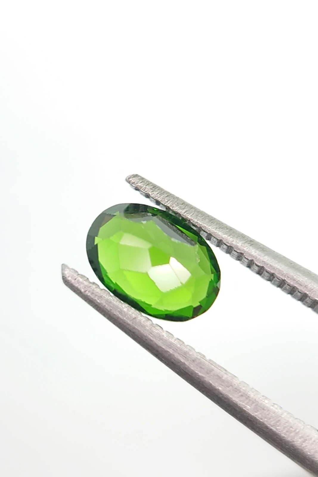0.8ct Natural Oval Cut Chrome Diopside from Pakistan