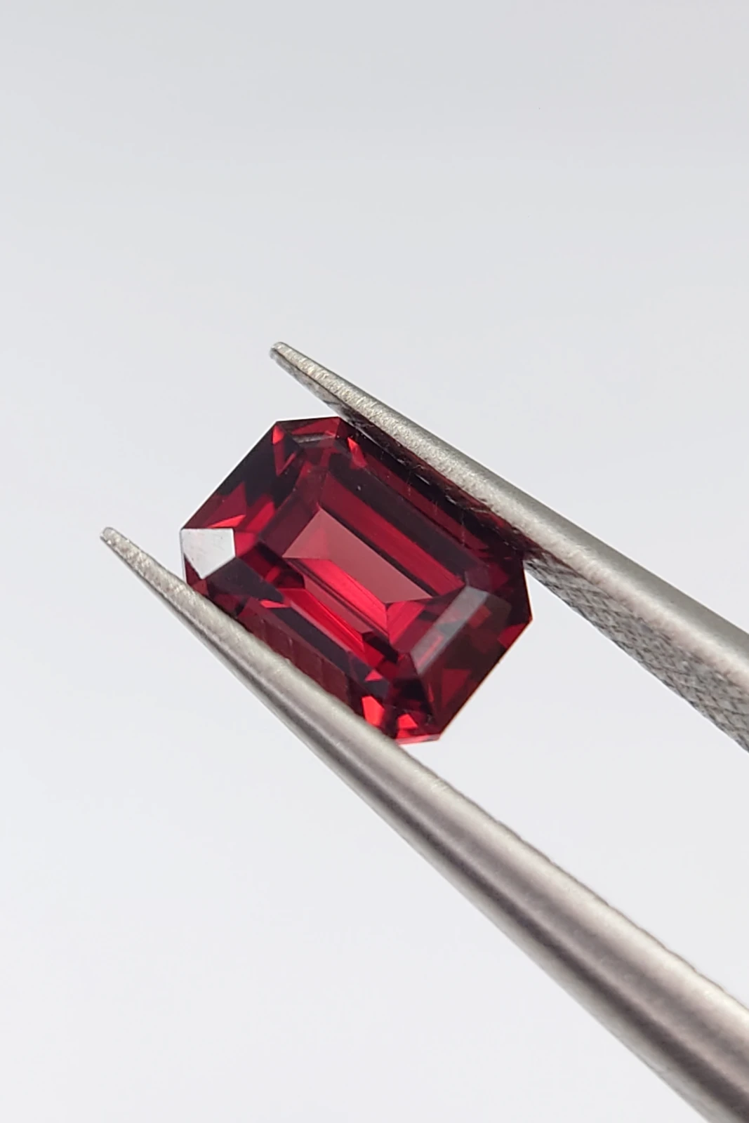 1.06ct Rhodolite Garnet Natural Loose Gemstone from Tanzania