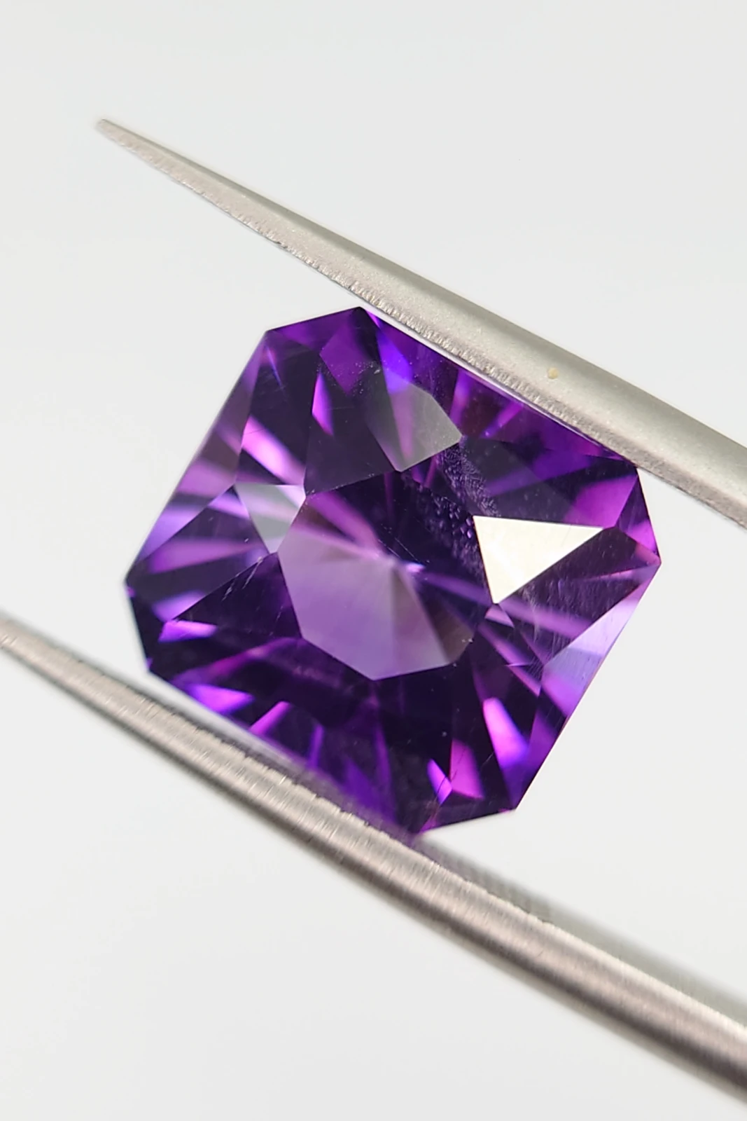 5.2ct Natural Siberian Type Nigerian Amethyst Loose Gemstone