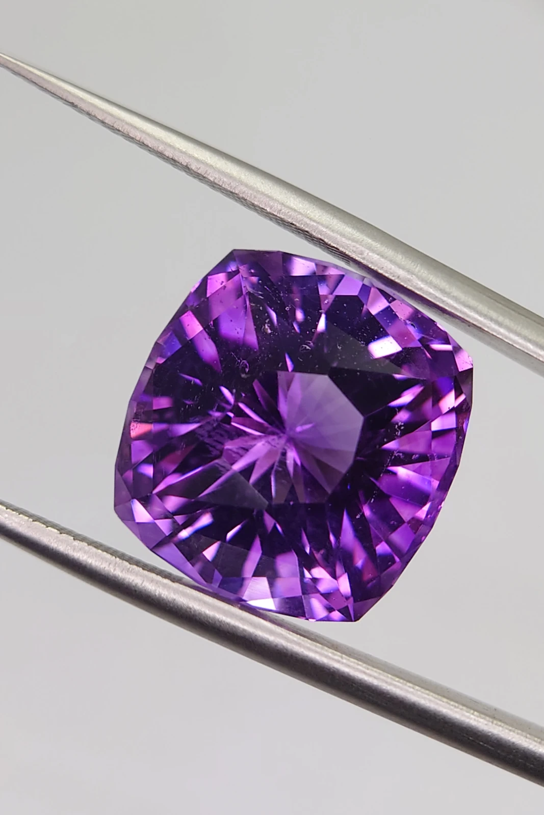 11.5ct Natural Modified Brilliant Cushion Cut Amethyst from Nigeria
