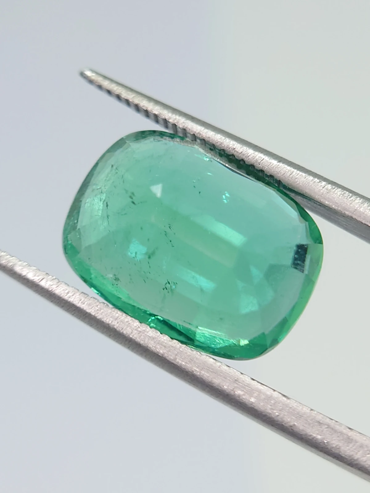 6.95ct Natural Cushion Cut Emerald Loose Gemstone From Afghanistan