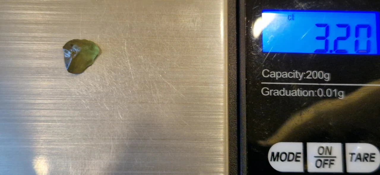 3.1ct Green Natural Rough Sapphire Facet Grade from Nigeria