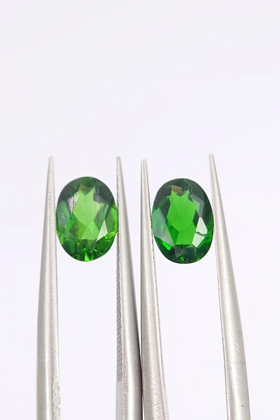 1.71ct Natural Chrome Diopside Pair Oval Cut Loose Gemstone from Pakistan