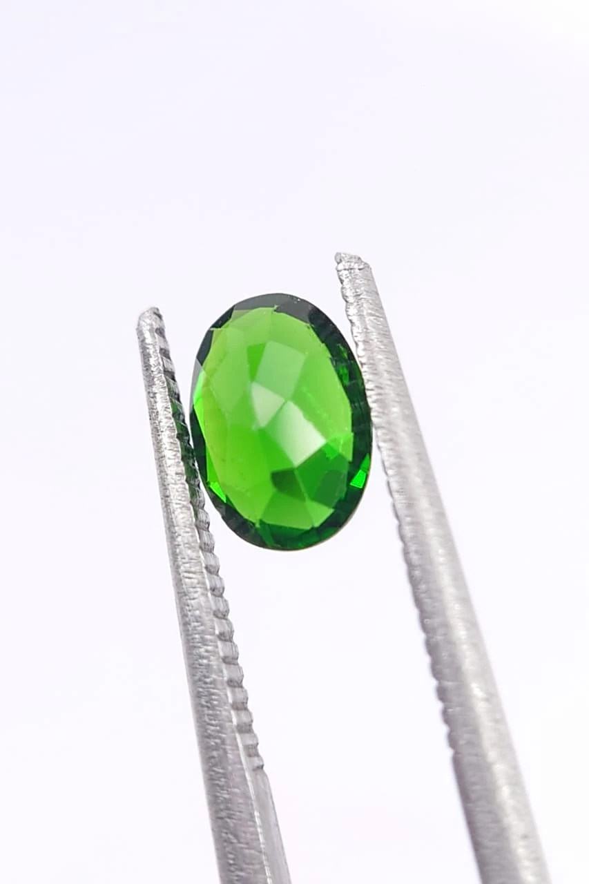 0.78ct Natural Green Chrome Diopside Oval Cut Loose Gemstone From Pakistan