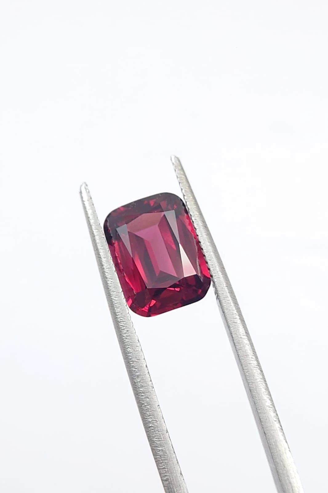 3.3ct Natural Reddish Pink Rhodolite Garnet Loose Gemstone From Tanzania