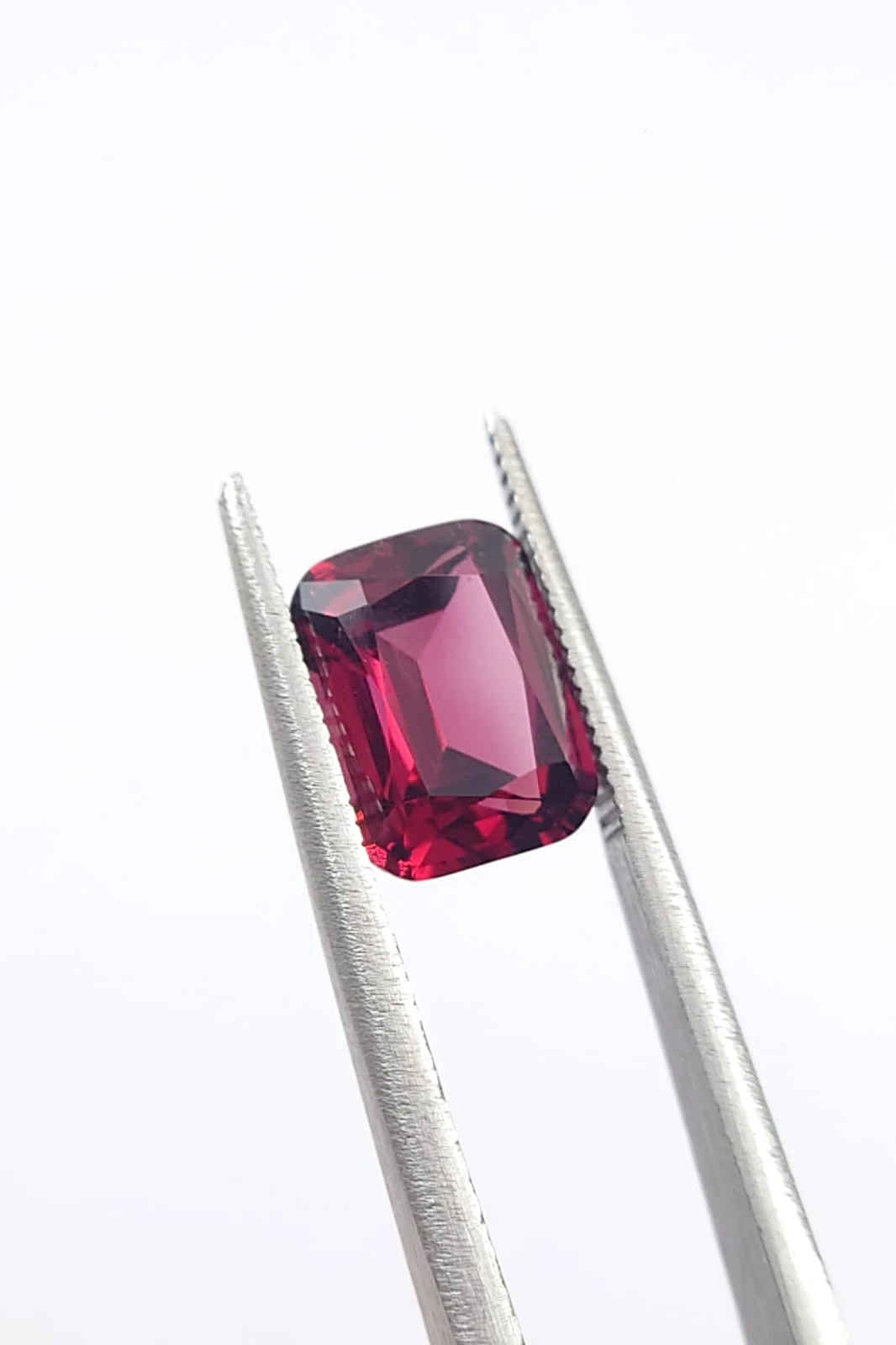 3.3ct Natural Reddish Pink Rhodolite Garnet Loose Gemstone From Tanzania