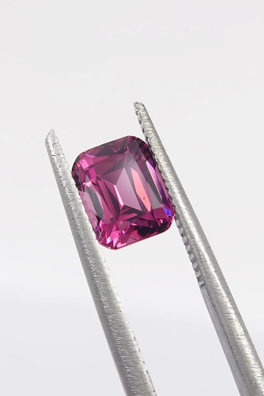 1.5ct Natural Beautiful Malaya Garnet Loose Gemstone From Tanzania