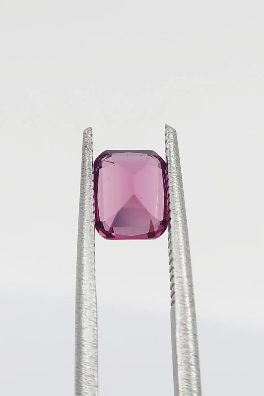 1.5ct Natural Beautiful Malaya Garnet Loose Gemstone From Tanzania