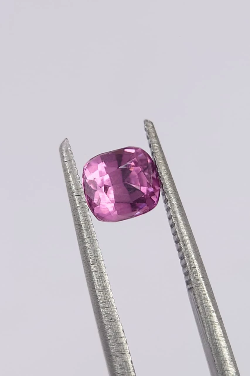 1ct Natural Malaya Garnet Cushion Cut Loose Gemstone From Tanzania