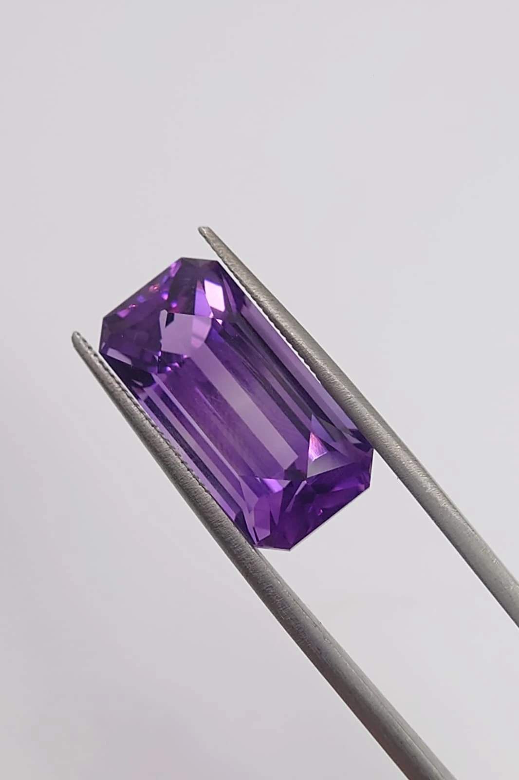 11.8ct Natural Amethyst loose Gemstone From Nigeria