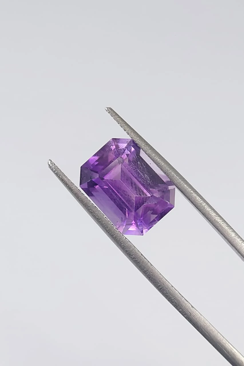 4.65ct Natural Amethyst Emerald Cut loose Gemstone From Nigeria